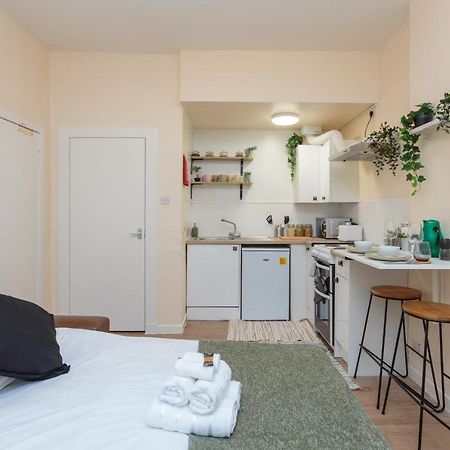 Cozy 1B Groundfloor - 8 Minute From City Centre Edinburgh Kültér fotó