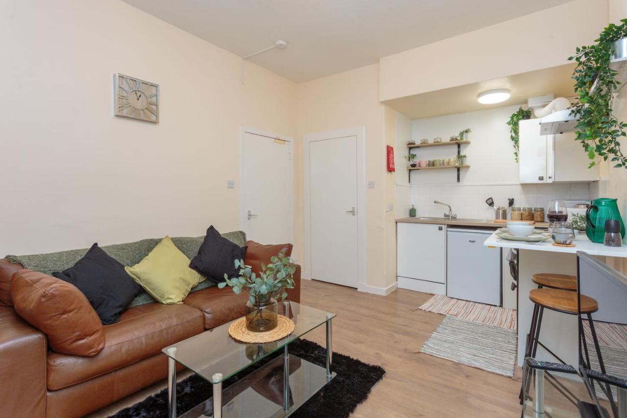 Cozy 1B Groundfloor - 8 Minute From City Centre Edinburgh Kültér fotó