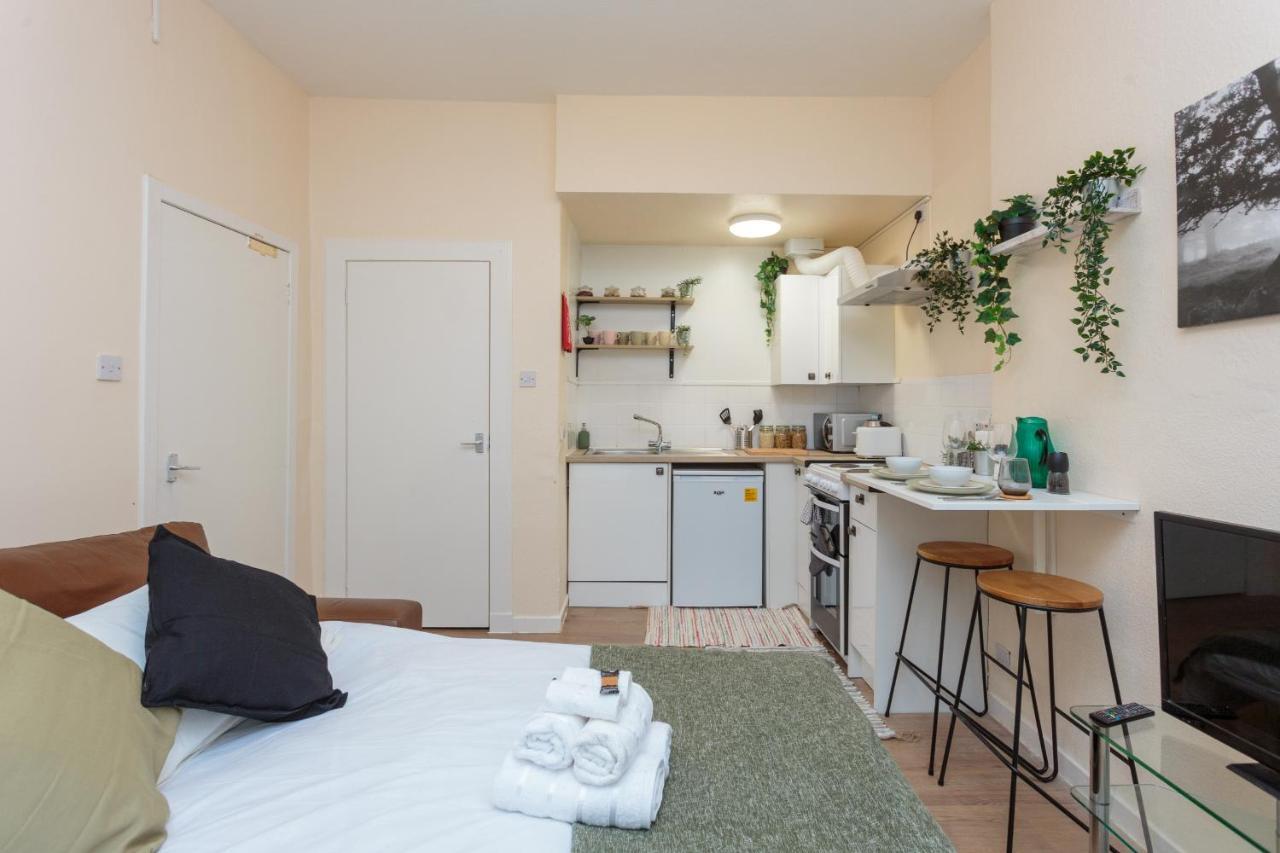 Cozy 1B Groundfloor - 8 Minute From City Centre Edinburgh Kültér fotó