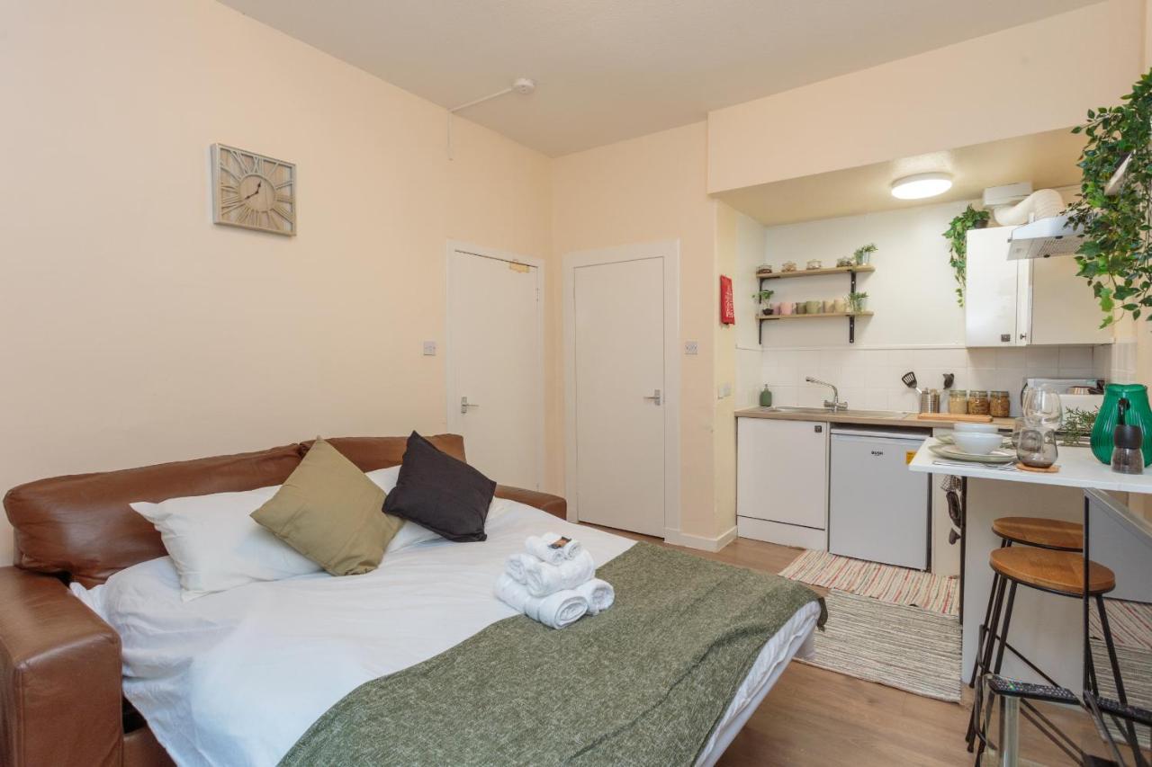 Cozy 1B Groundfloor - 8 Minute From City Centre Edinburgh Kültér fotó